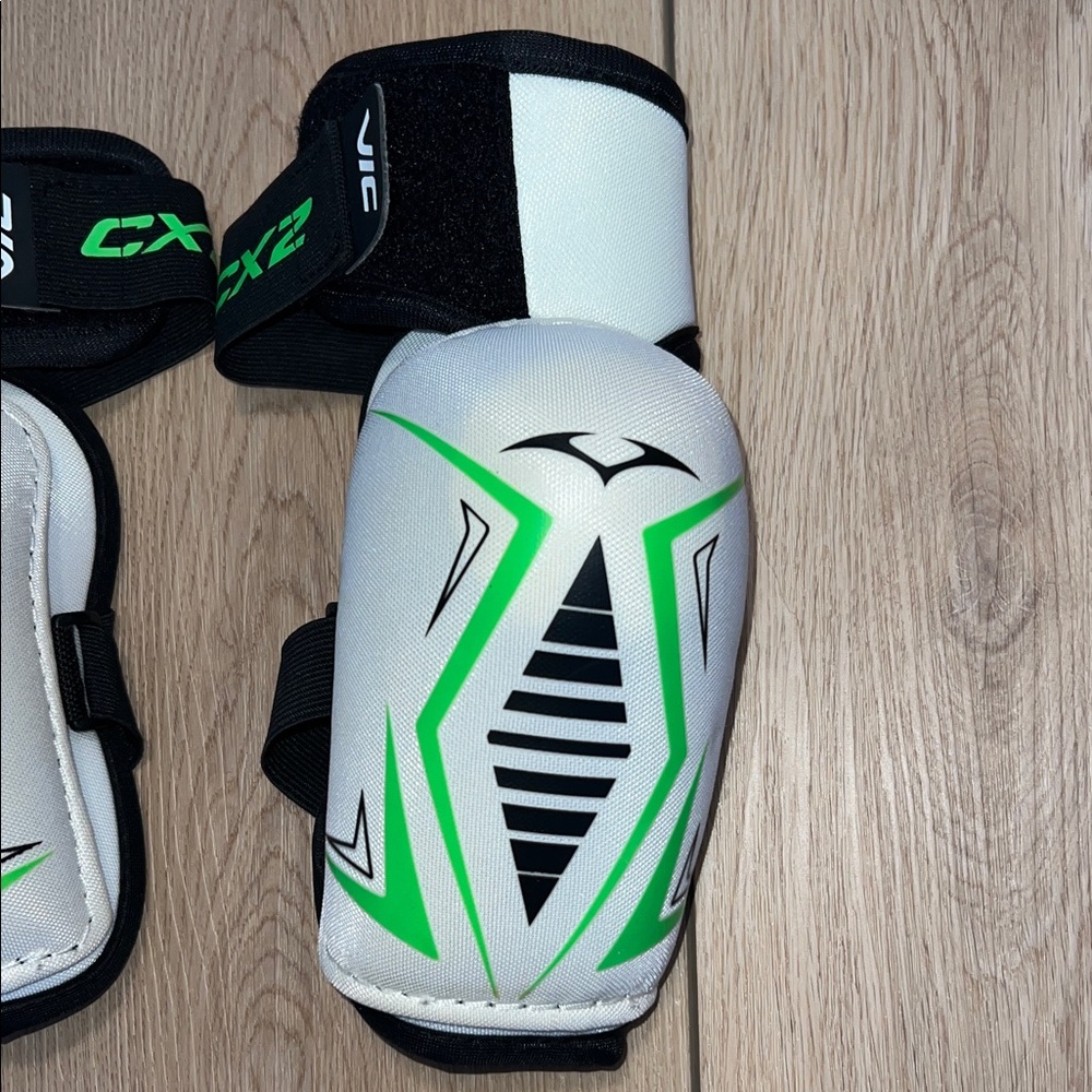 VIC CX2 White and Green Protective Elbow Pads - Picture 3 of 16